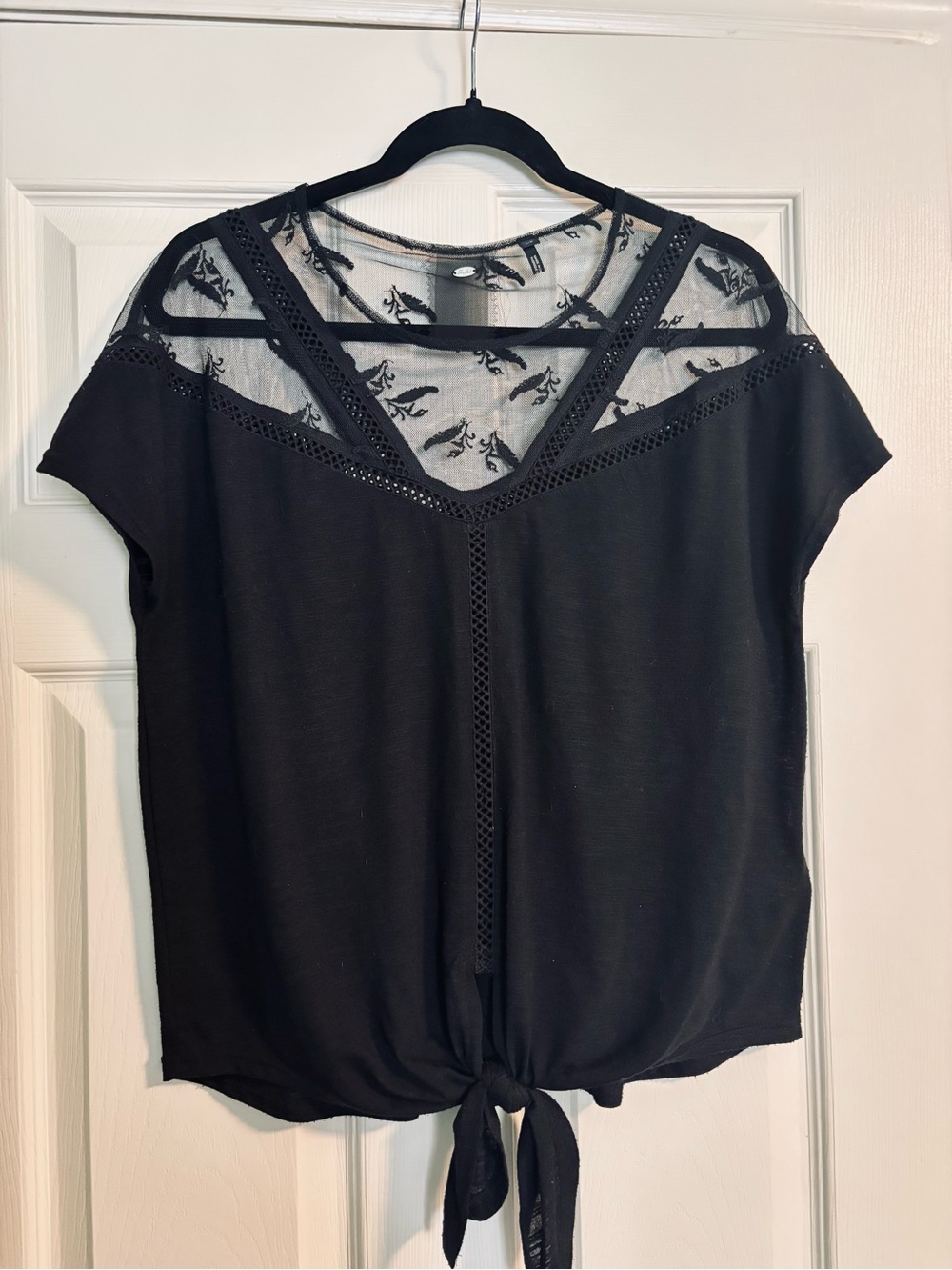 Buffalo David Bitton Black Tie-Front Lace Yoke Top
